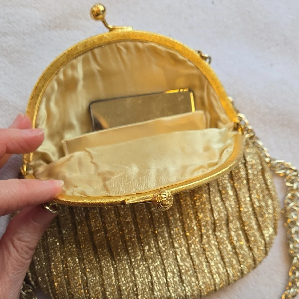 ​Vintage Shimmering Gold Pleated Evening Bag